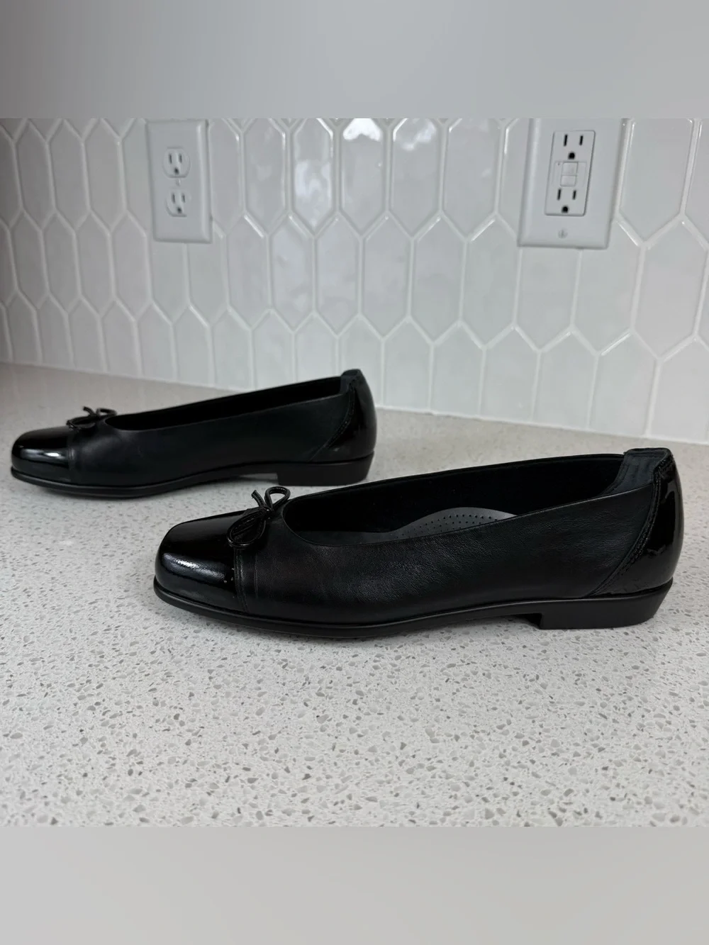 SAS Coco Slip On Loafer Black Bow Comfort Flats 8.5N Made USA